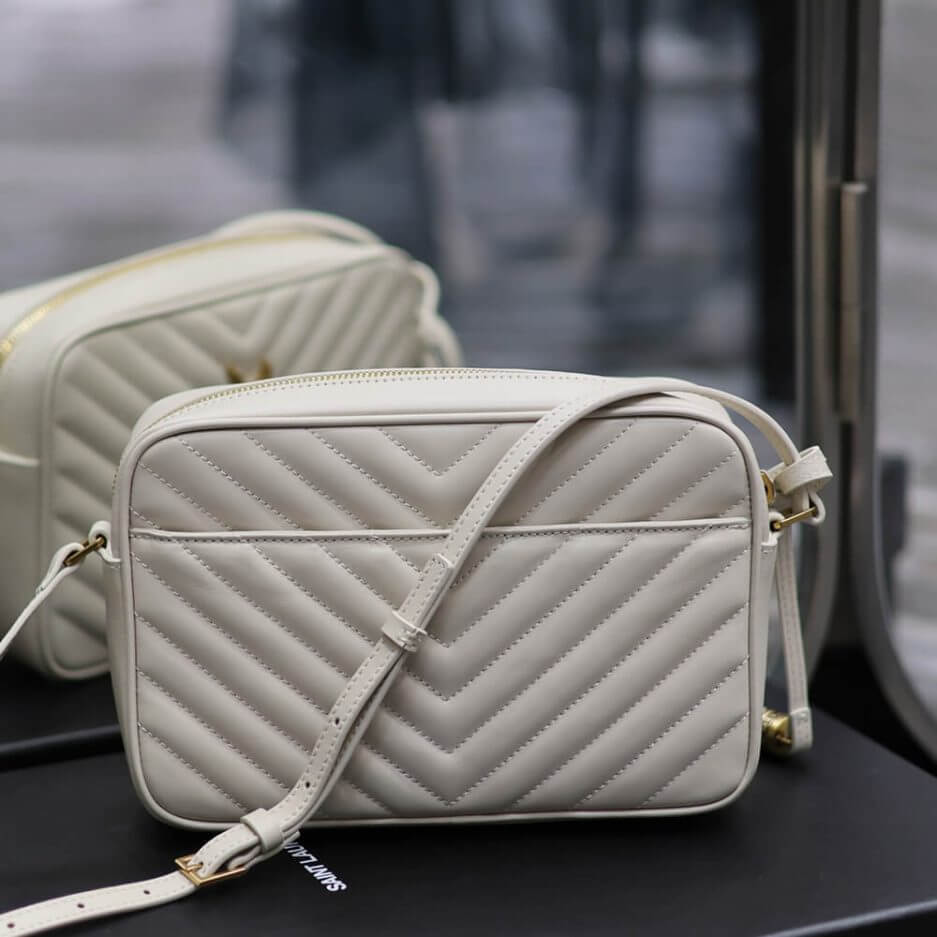 White YSL LOU CAMERA BAG IN QUILTED LEATHER - Image 4