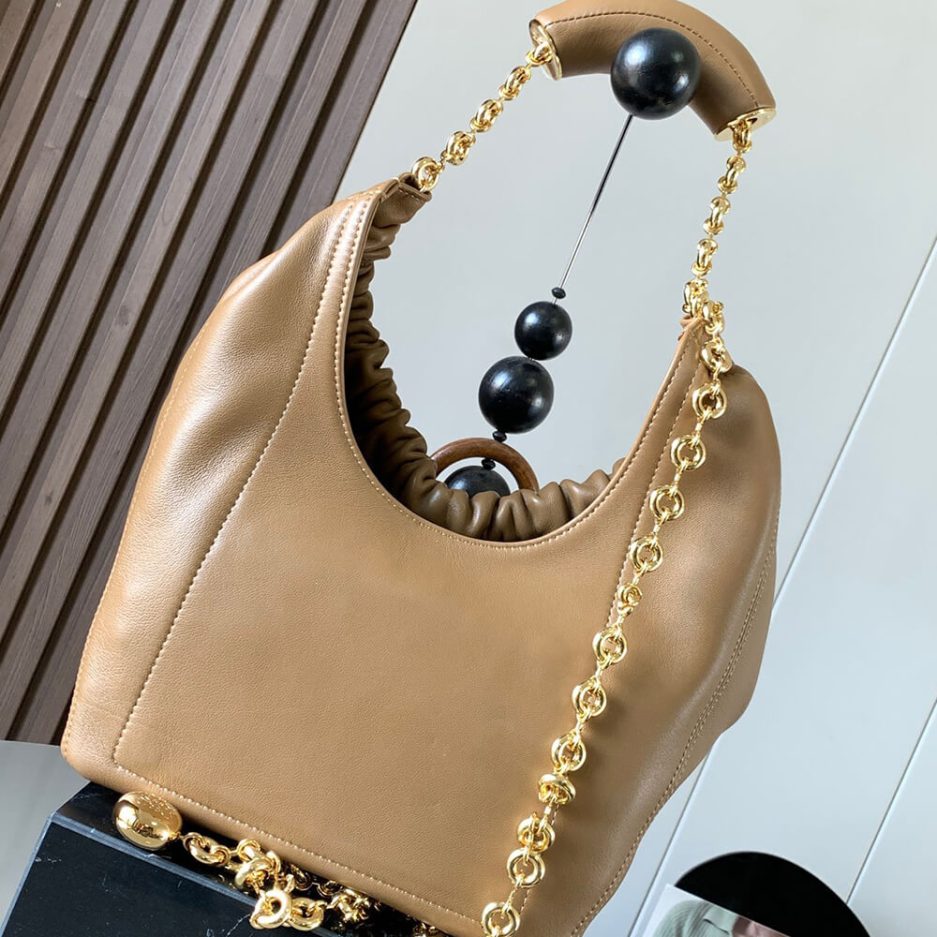 Oak Loewe Small Squeeze bag in nappa lambskin - Image 4