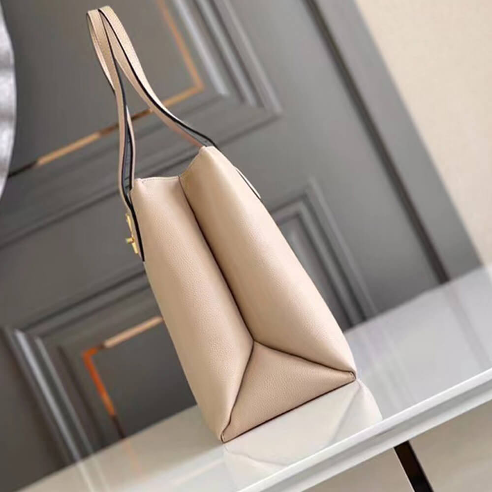 Louis Vuitton Lockme Shopper Bag - Image 4