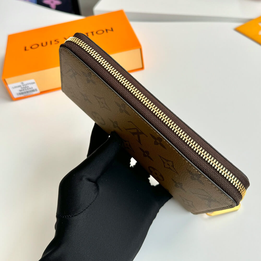 LV Zippy Wallet - Image 4