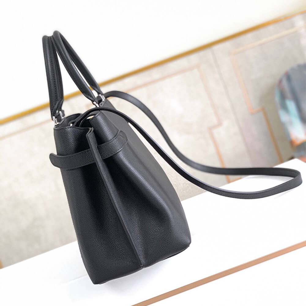 Louis Vuitton LOCKME DAY TOTE BAG - Image 4