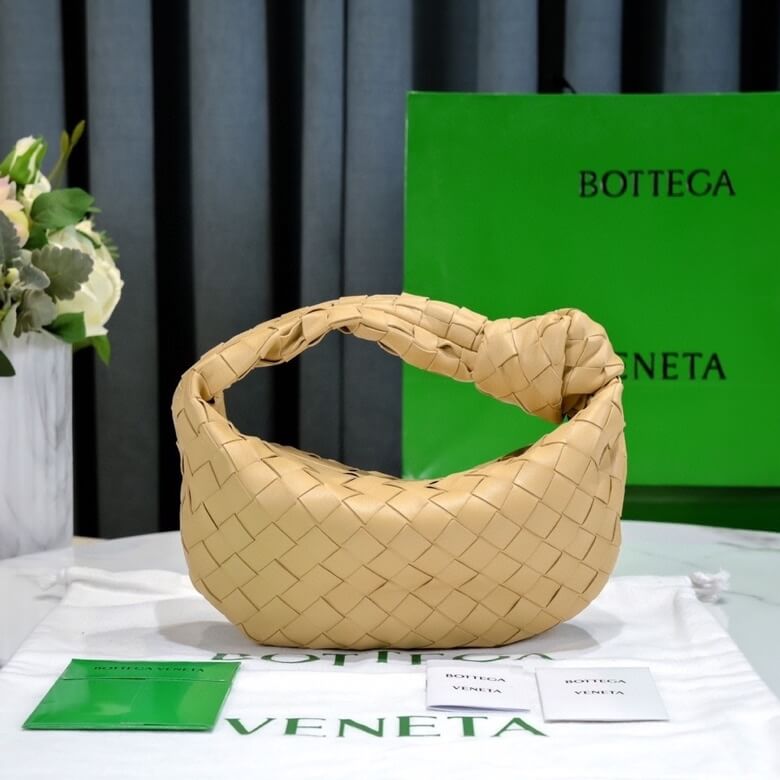 Almond Bottega Veneta Mini Jodie - Image 4