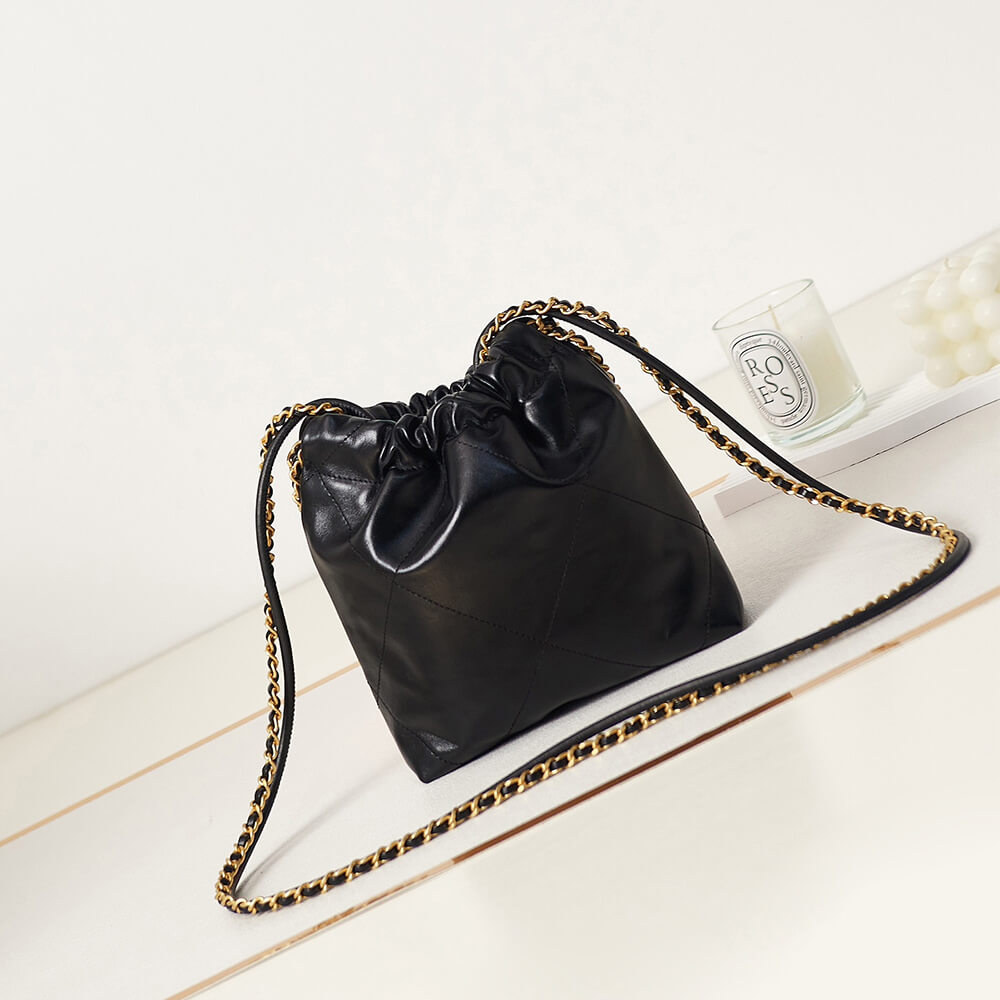 CHANEL 22 MINI HANDBAG - Image 4
