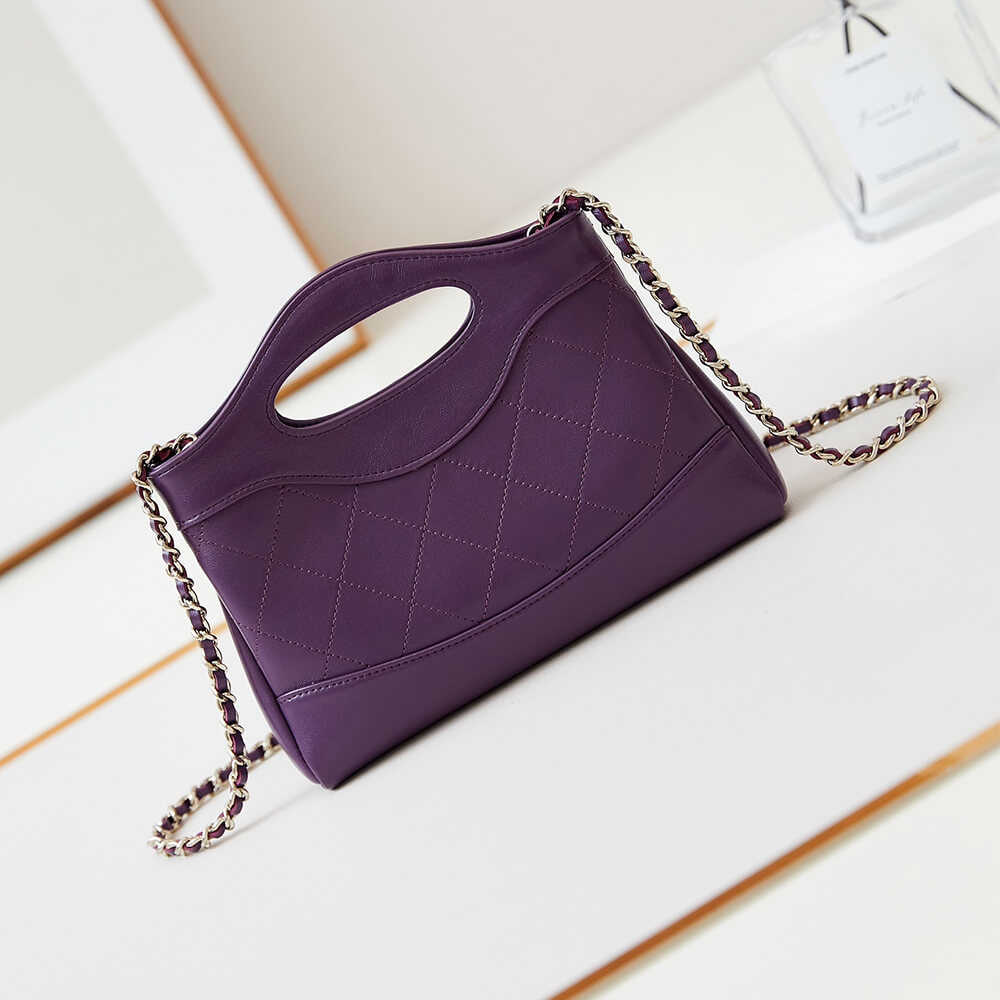 CHANEL 31 nano Bag - Image 4