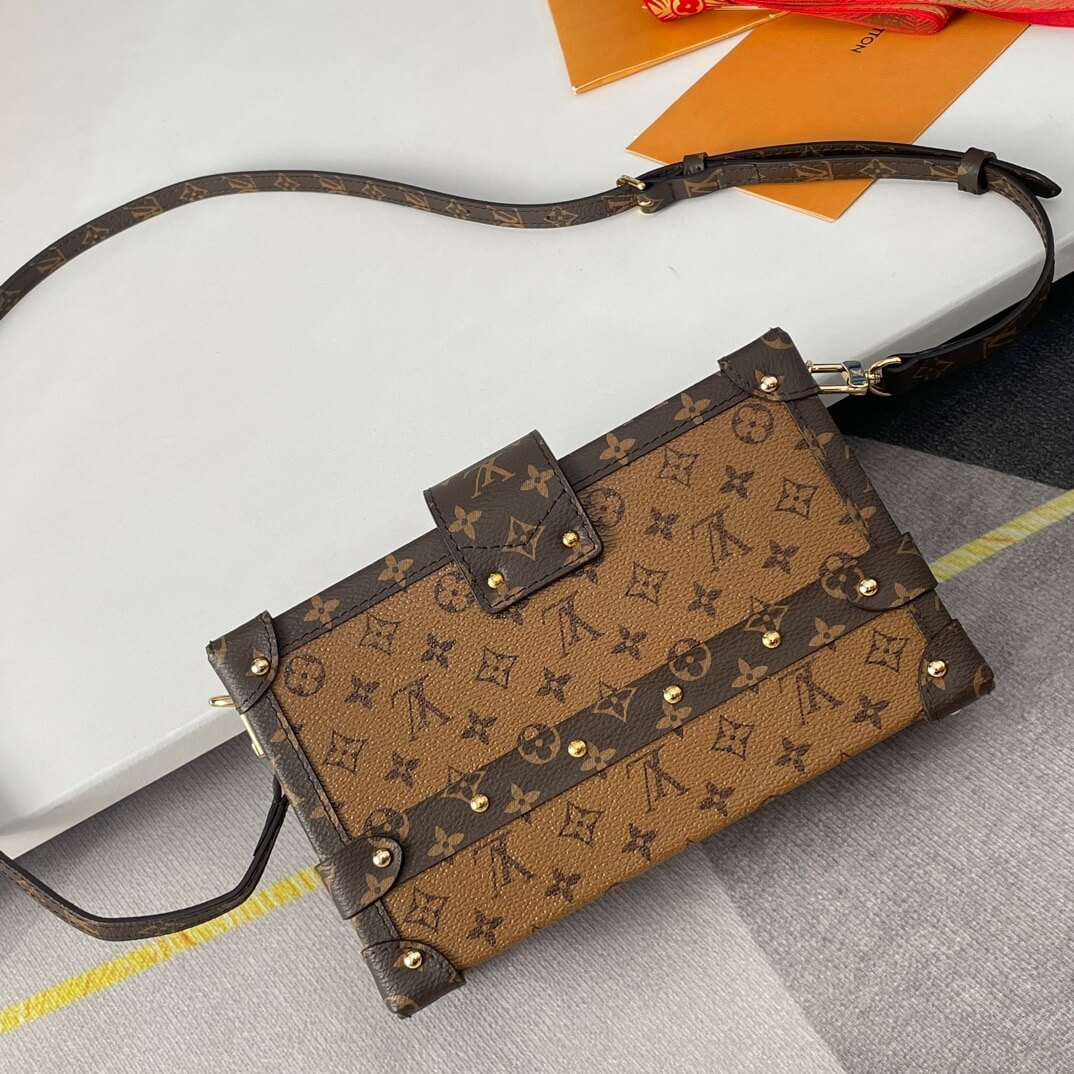 LV Petite MalleLV Petite Malle - Image 4