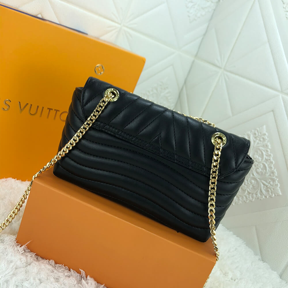 LV NEW WAVE CHAIN BAG - Image 4