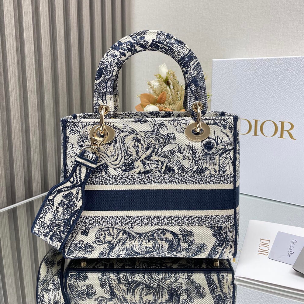 Dior Medium Lady D-Lite Bag - Image 4