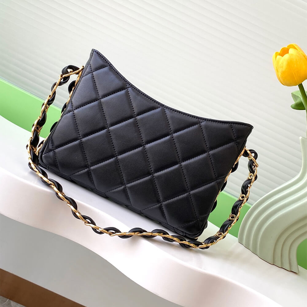 CHANEL Hippie Bag - Image 4