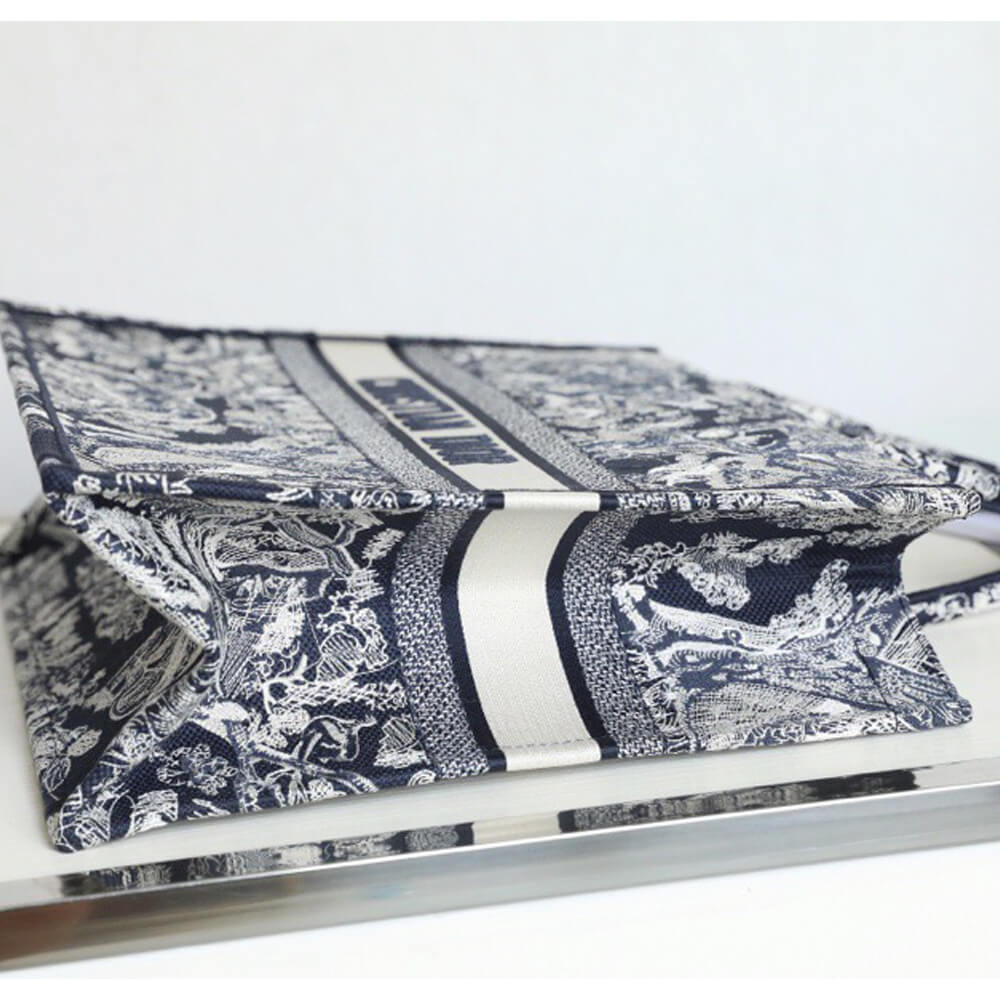 LARGE DIOR BOOK TOTE - Image 4