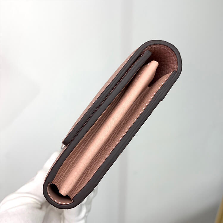 Taurillon LV Capucines Wallet - Image 4