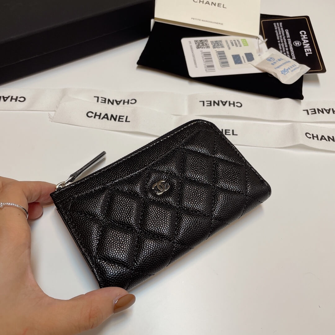 Chanel Classic Zipped Card Holder - Image 4