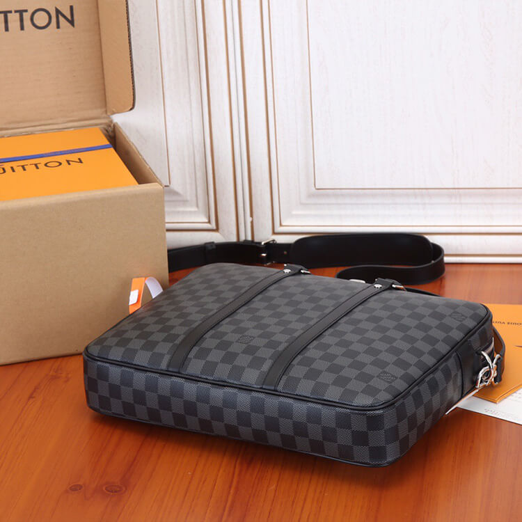 LV Porte-Documents Voyage PM - Image 4