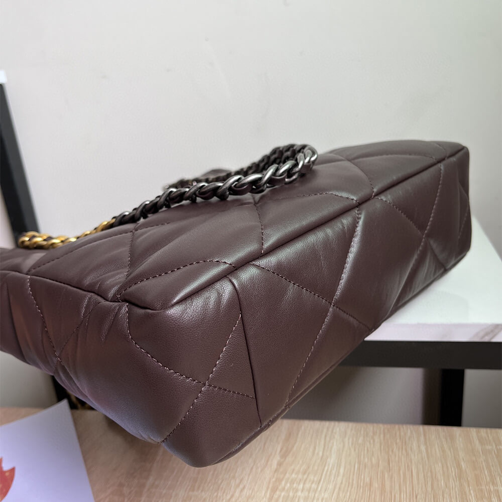 Chanel shopping bag - Image 5