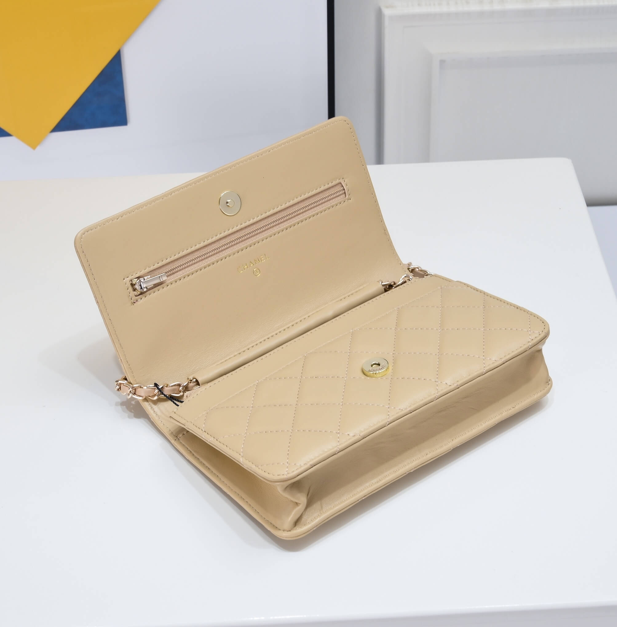 Yellow Chanel classic chain wallet - Image 5