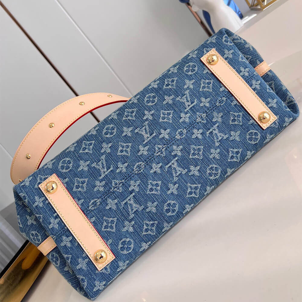 LV CarryAll MM - Image 5
