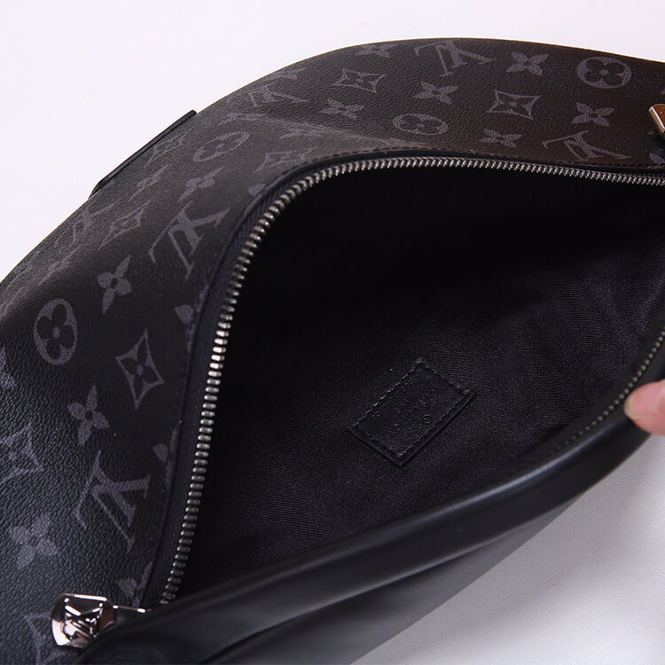LV Discovery Bumbag - Image 5