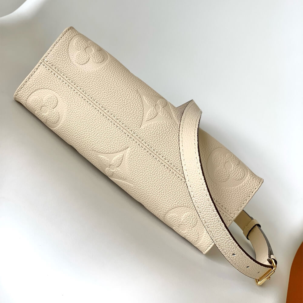 Off-white LV OnTheGo East West - Image 5