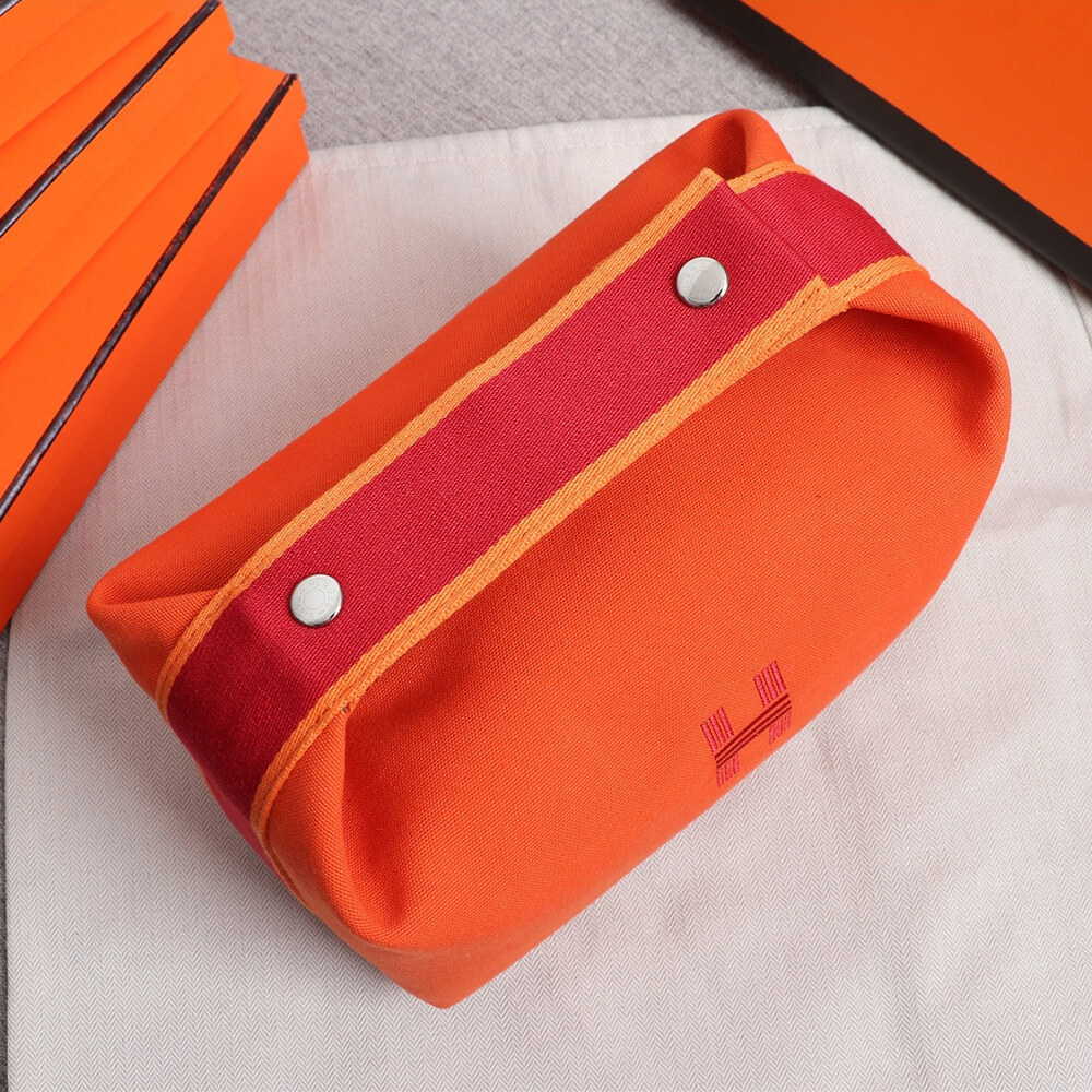 Hermes toiletery bag - Image 5