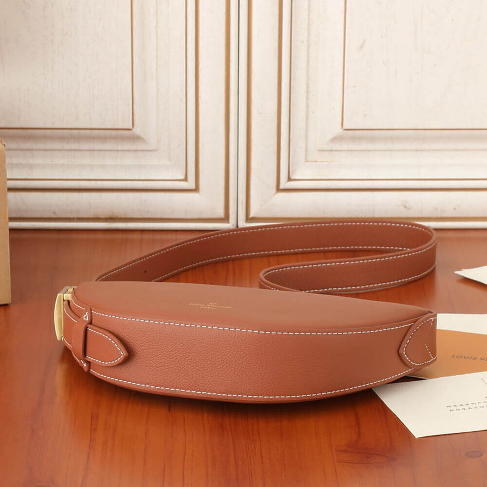 LV Low Key Bumbag - Image 5