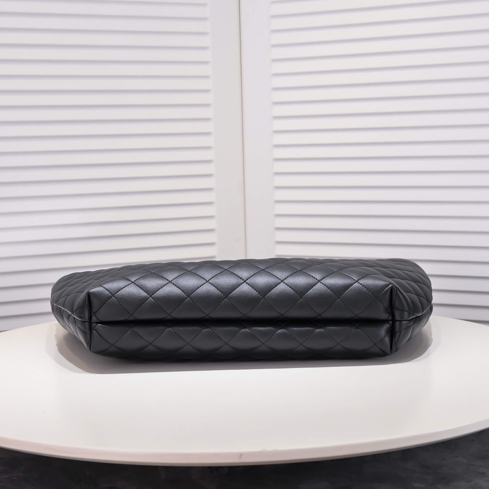 YSL Icare quilted lambskin oversized shopping bag (Best
 grade) - Image 5