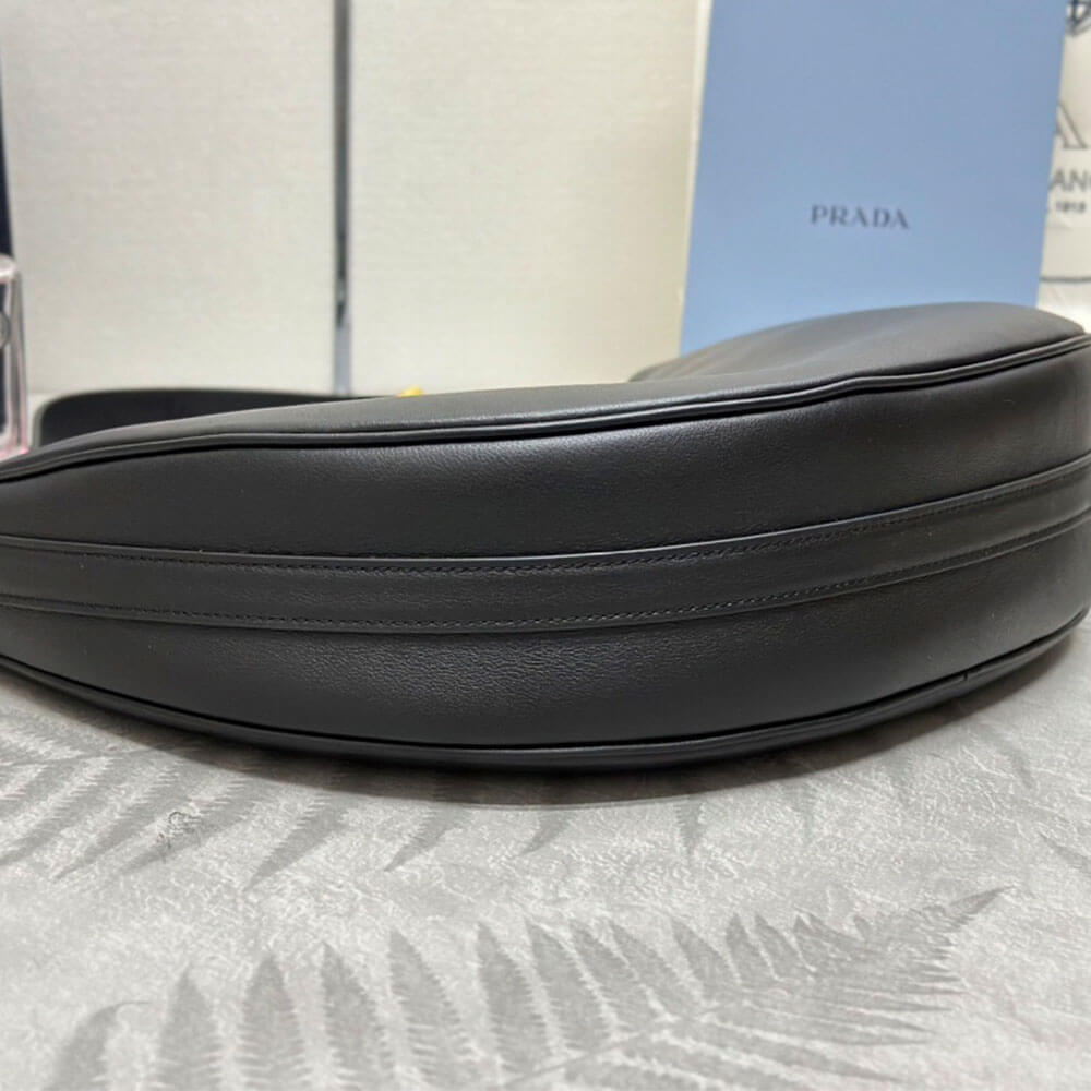 Black Prada Large leather shoulder bag - Image 5