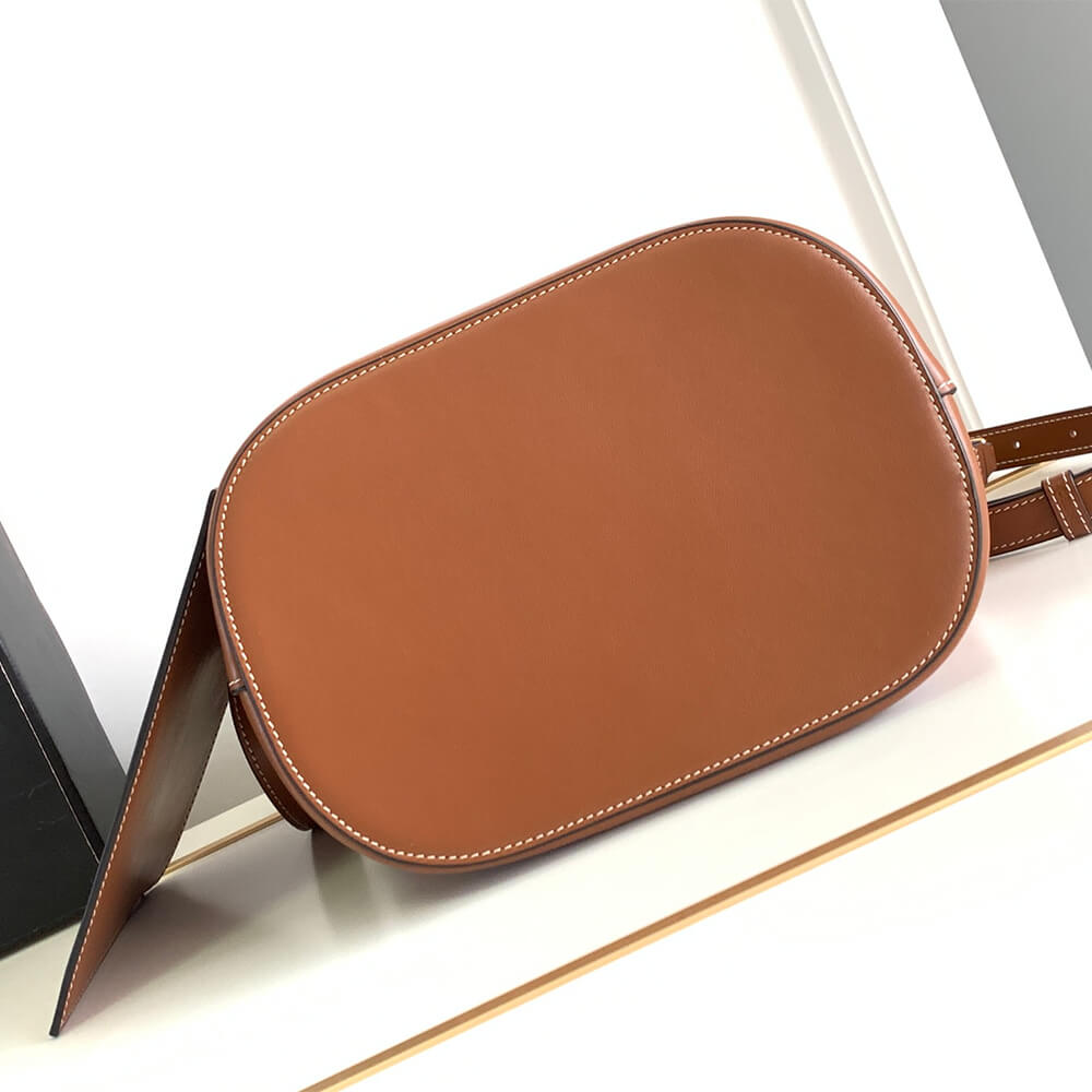 Tan CELINE LOUISE Medium Bag in Smooth Calfskin - Image 5