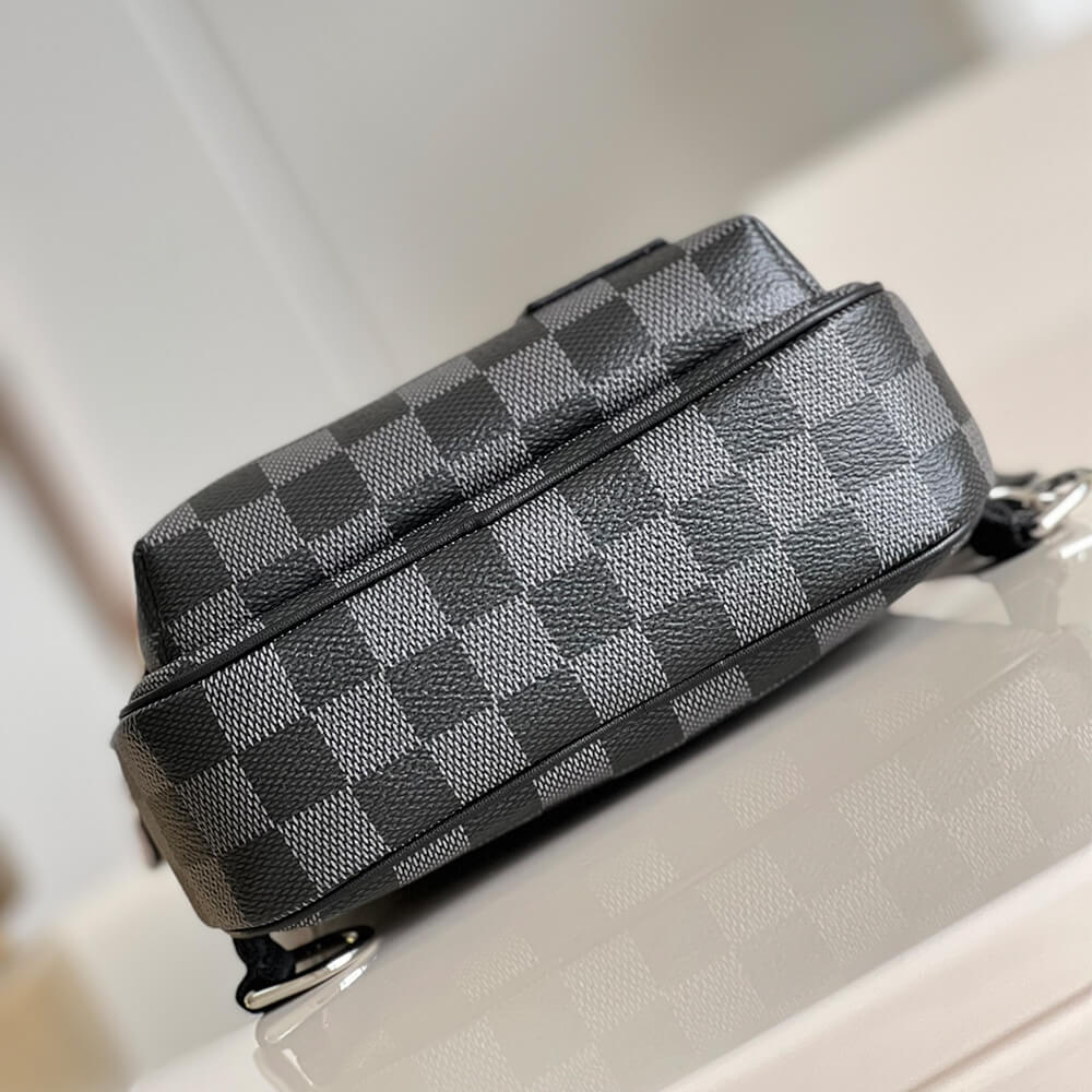 LV Avenue Slingbag NM - Image 5