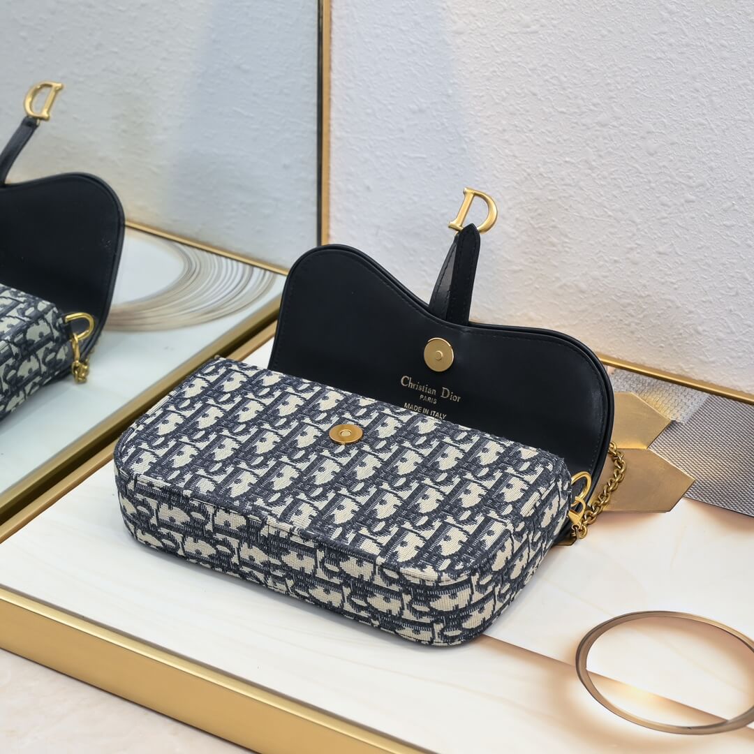 Dior Saddle Pouch with Chain - Image 5