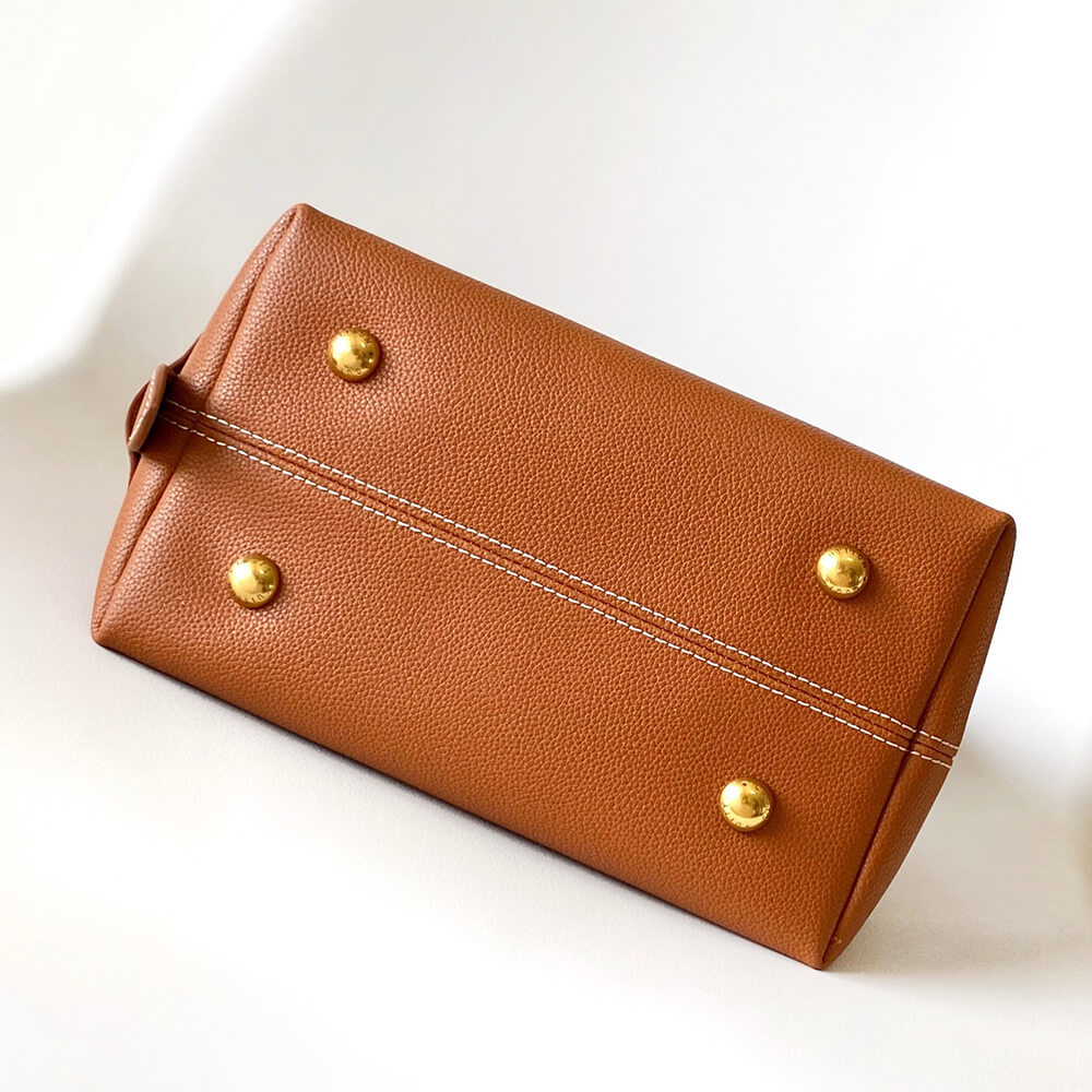 LV Low Key Hobo PM - Image 5