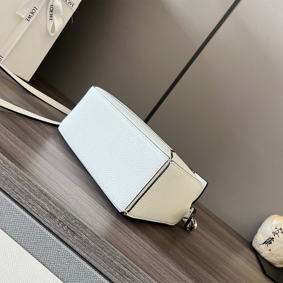 White LOEWE Mini Puzzle bag in classic calfskin - Image 5