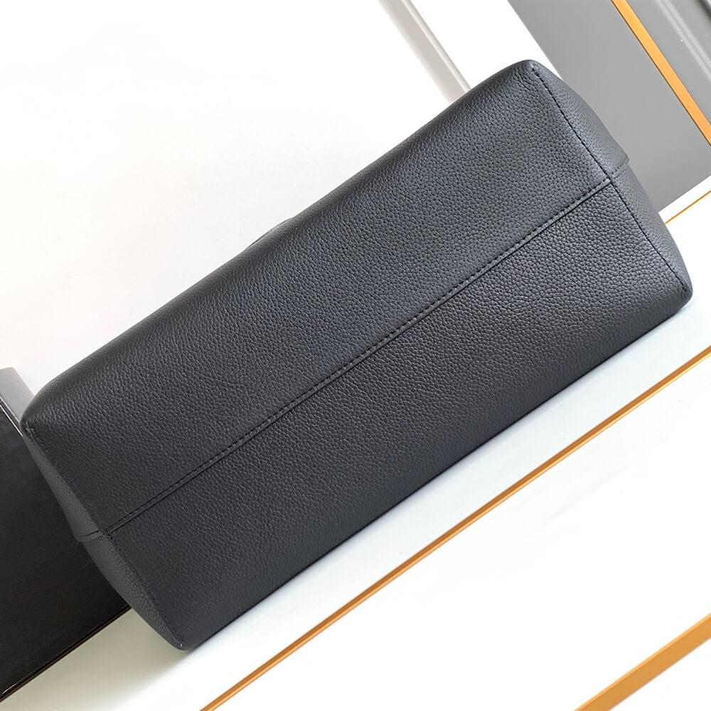 Black CELINE CABAS ANA?S Medium bag in grained calfskin - Image 5