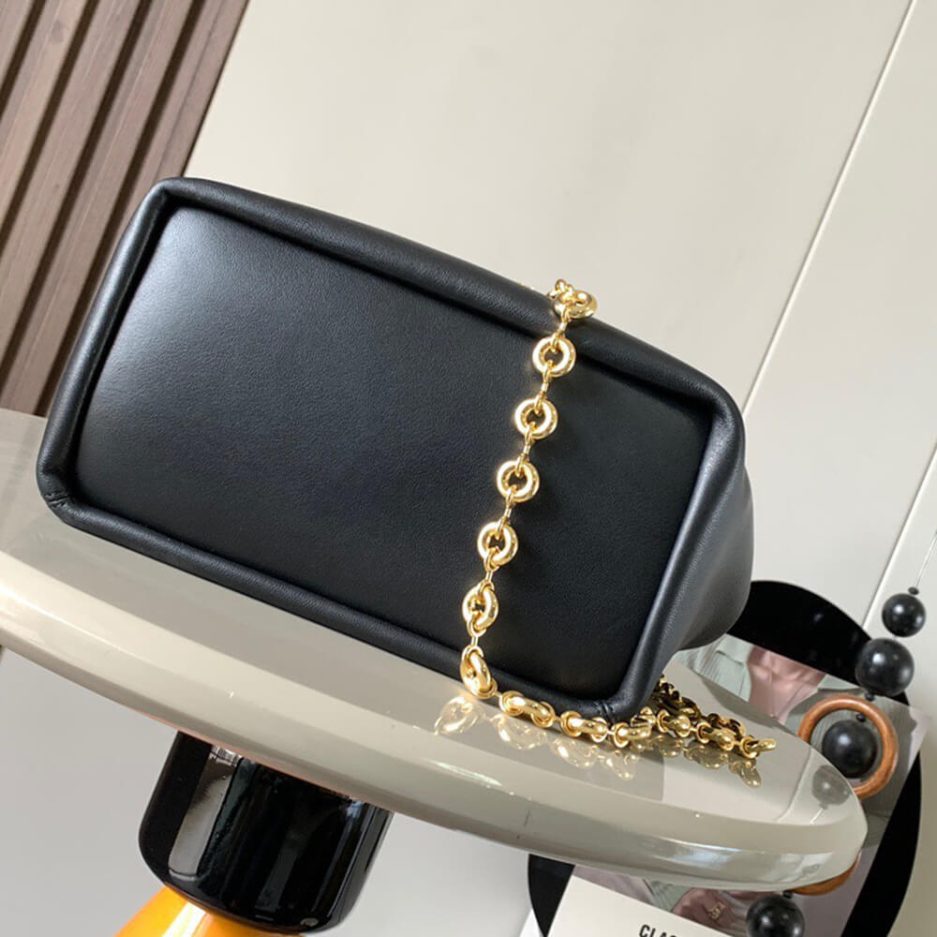 Loewe Small Squeeze bag in nappa lambskin - Image 5