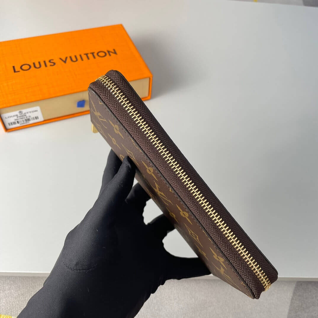 LV Zippy Wallet - Image 5