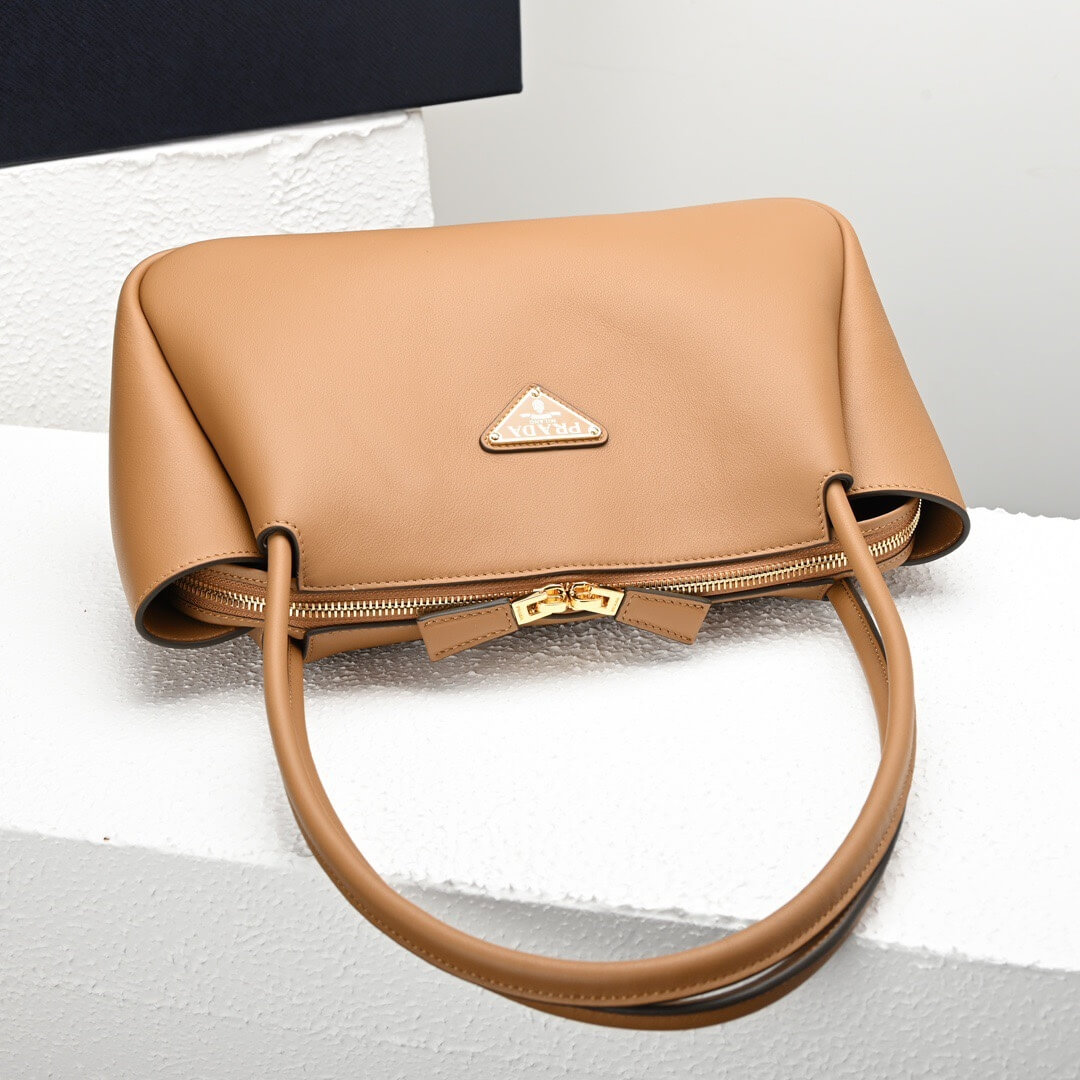 Prada Medium leather handbag - Image 5