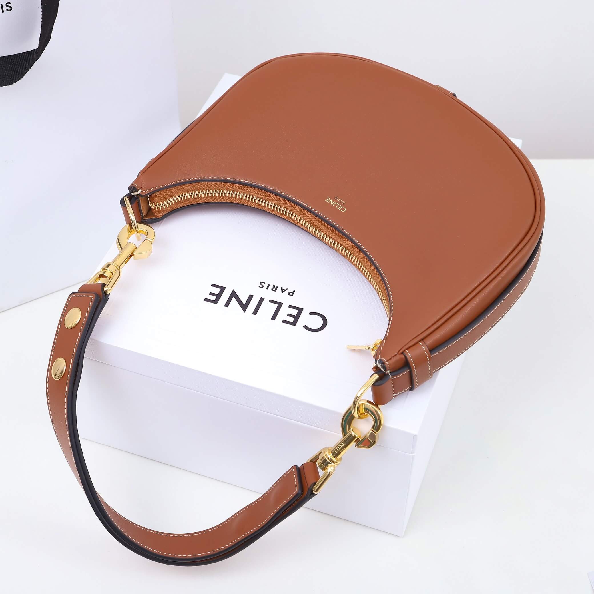 CELINE Medium Ava Shoulder Bag in Smooth Calfskin - Image 5