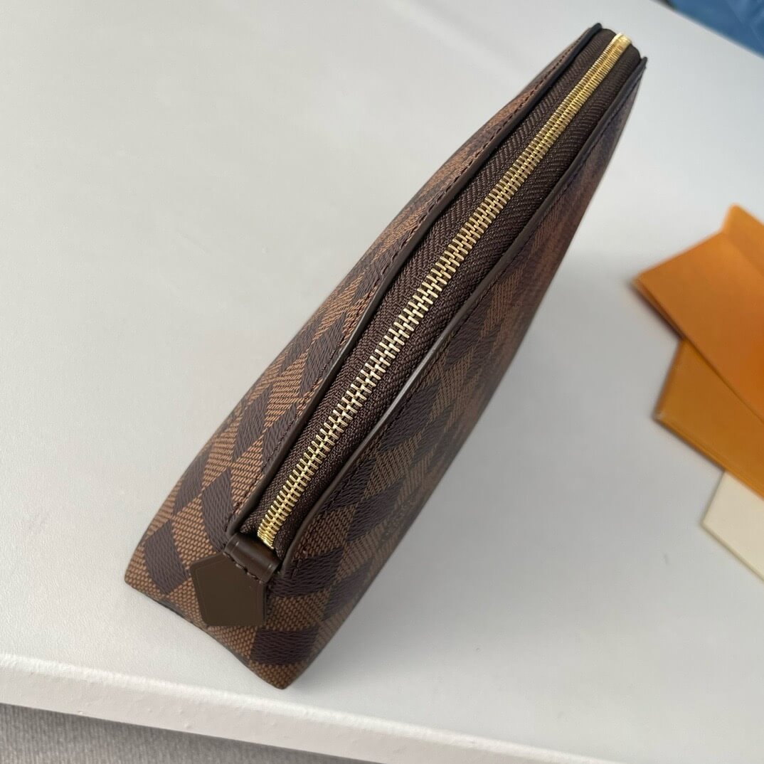 LV Cosmetic Pouch MM - Image 5