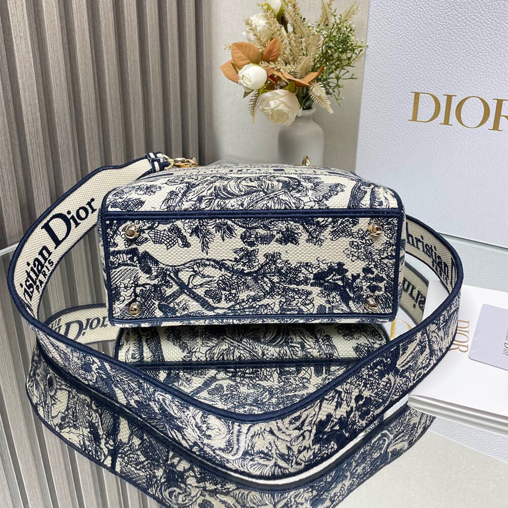 Dior Medium Lady D-Lite Bag - Image 5