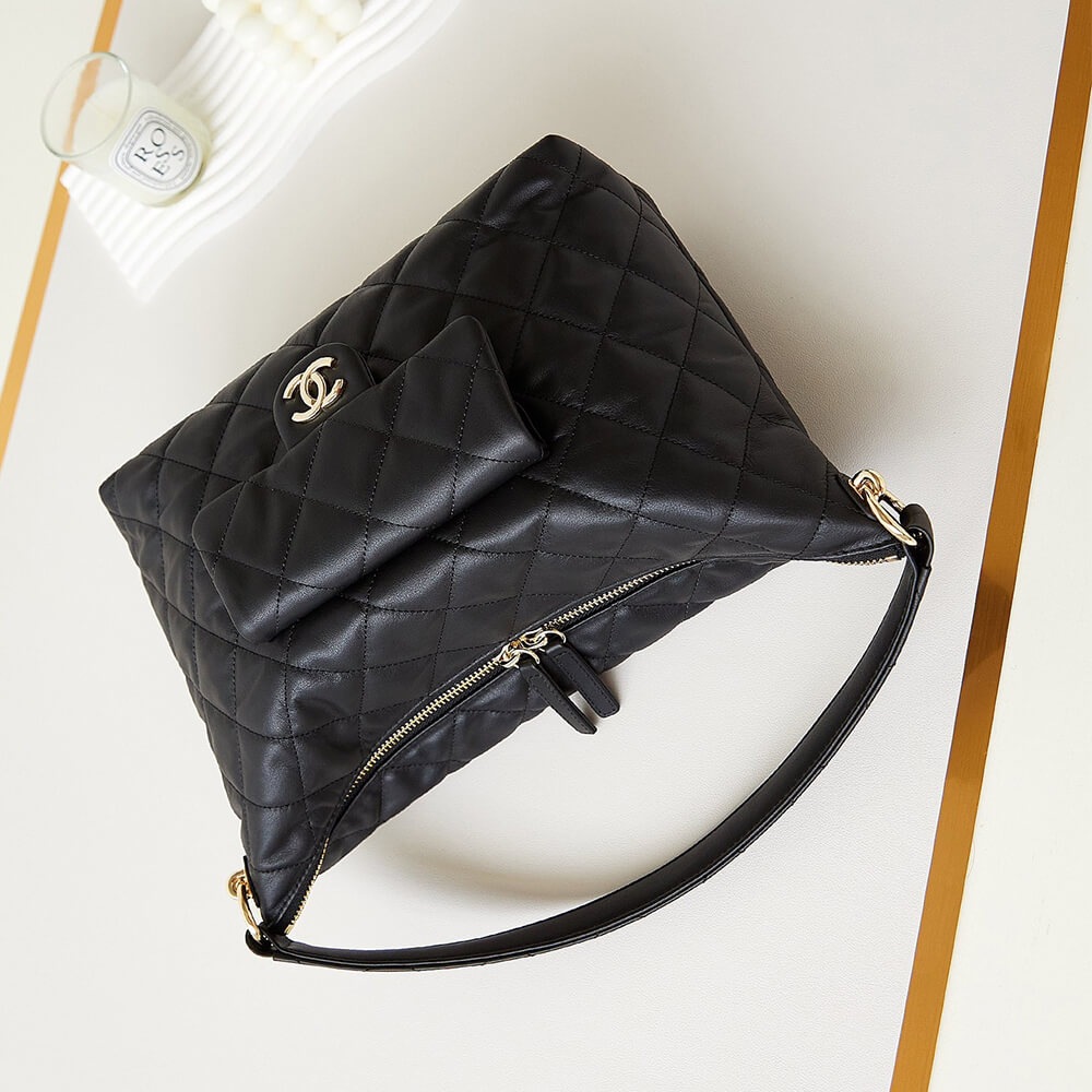Chanel Hippie hobo bag - Image 5
