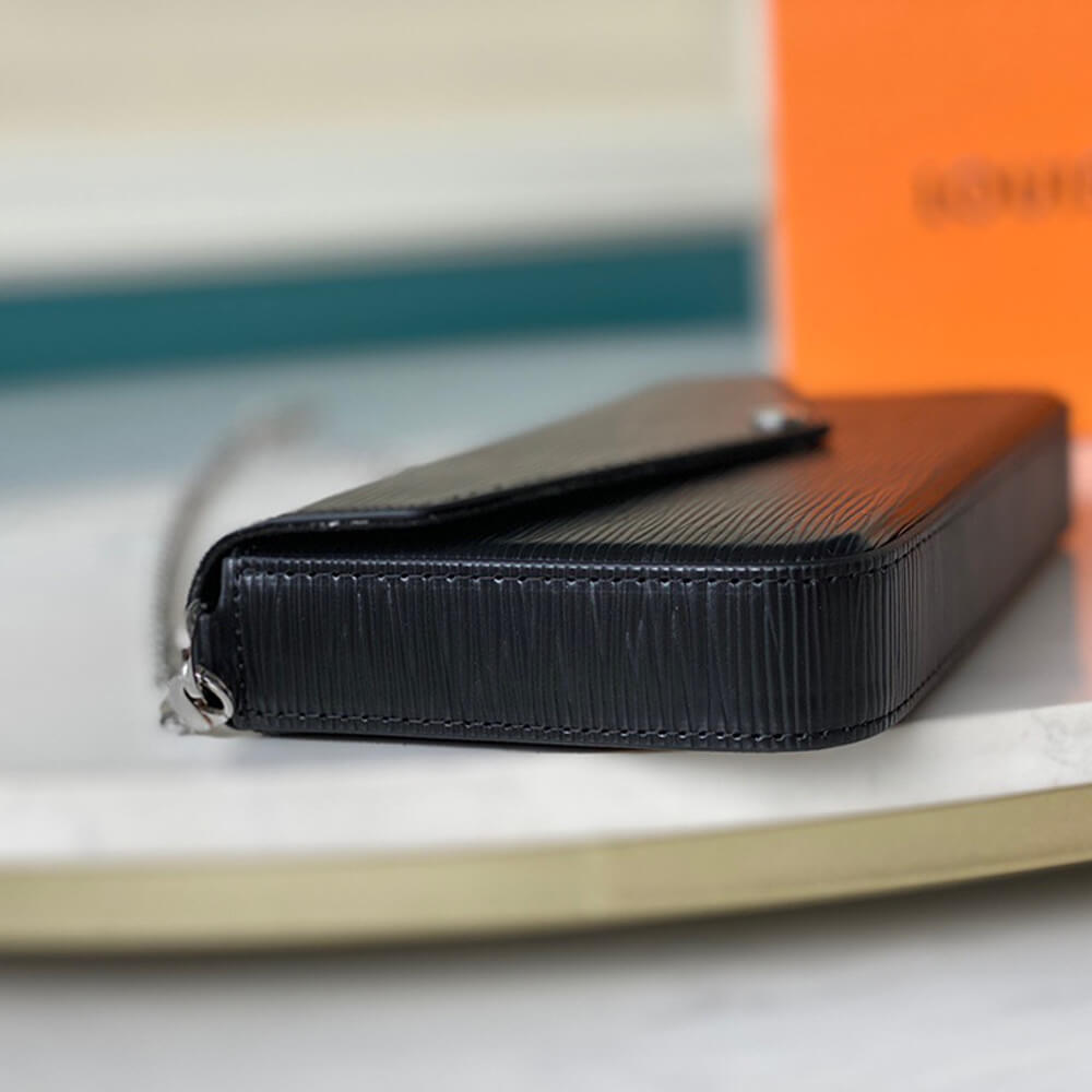 Black Louis Vuitton FELICIE POCHETTE - Image 5