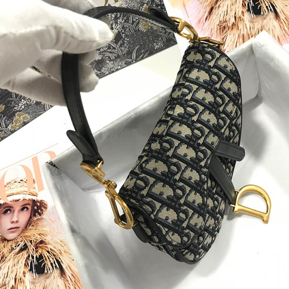 Dior MINI SADDLE BAG - Image 5