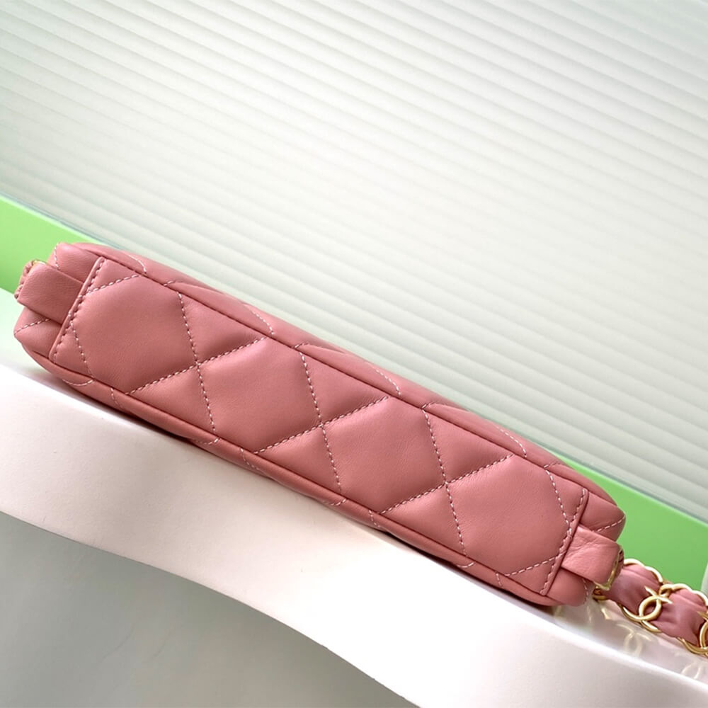 CHANEL Hippie Bag - Image 5