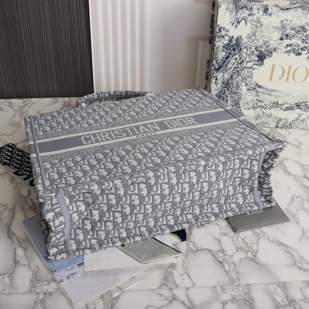 LARGE DIOR BOOK TOTE - Image 5