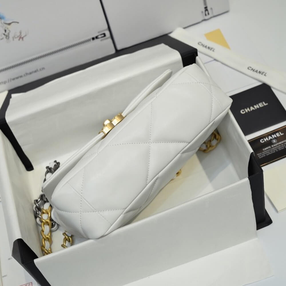 CHANEL 19 HANDBAG - Image 5