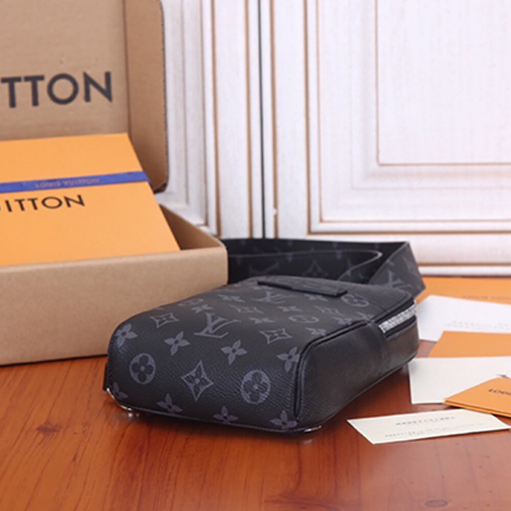 LV OUTDOOR SLINGBAG - Image 5