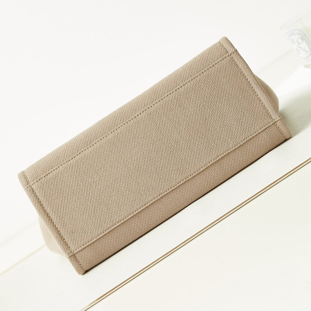 Chanel Small Tote Bag - Image 5