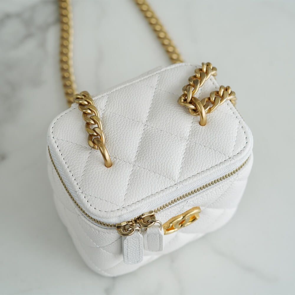 Chanel small gold ball makeup bag - Image 5