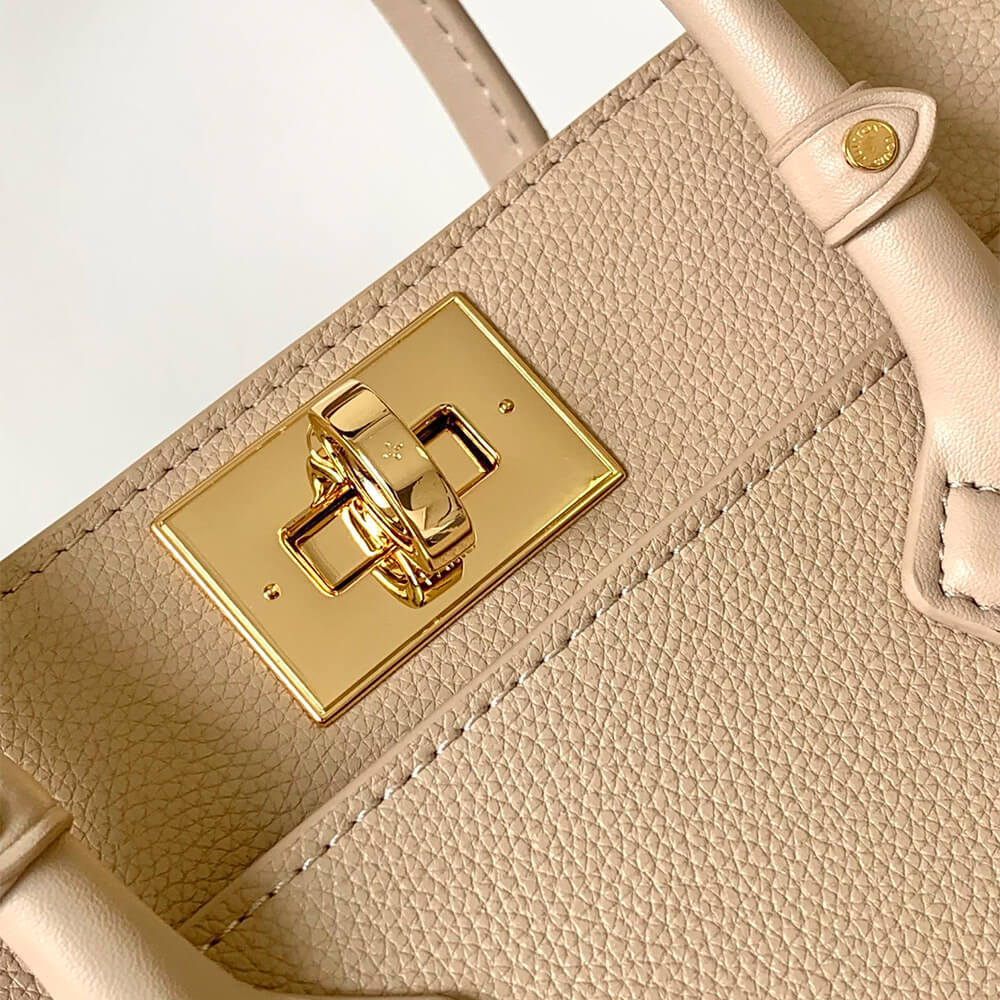 LV On My Side PM - Image 6