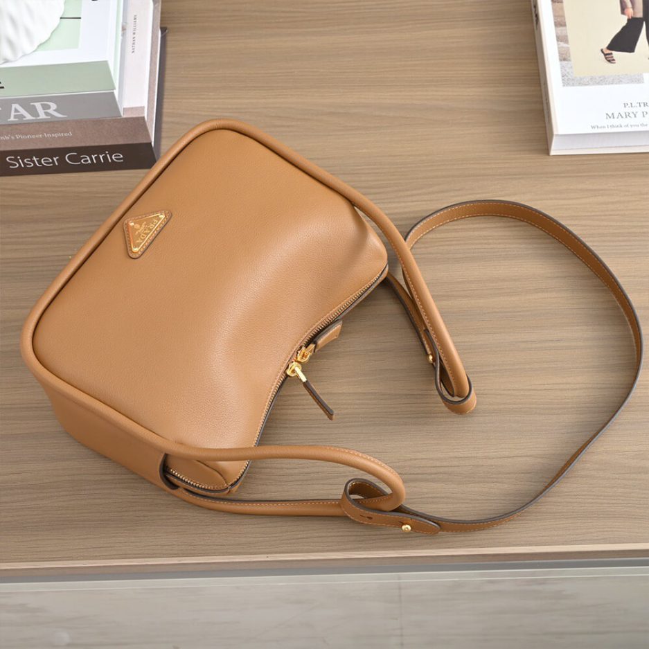 Caramel Prada Darling leather Handbag - Image 6