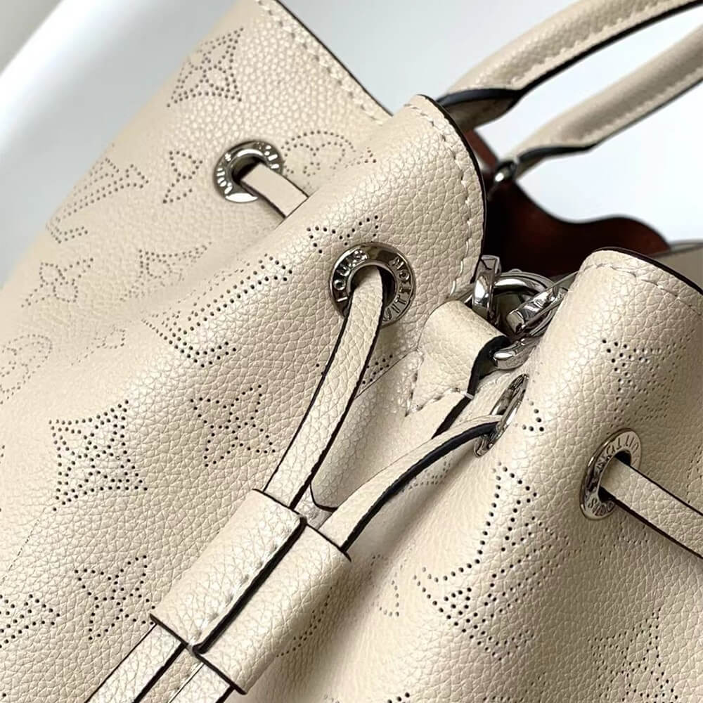 LV Bella Tote - Image 6