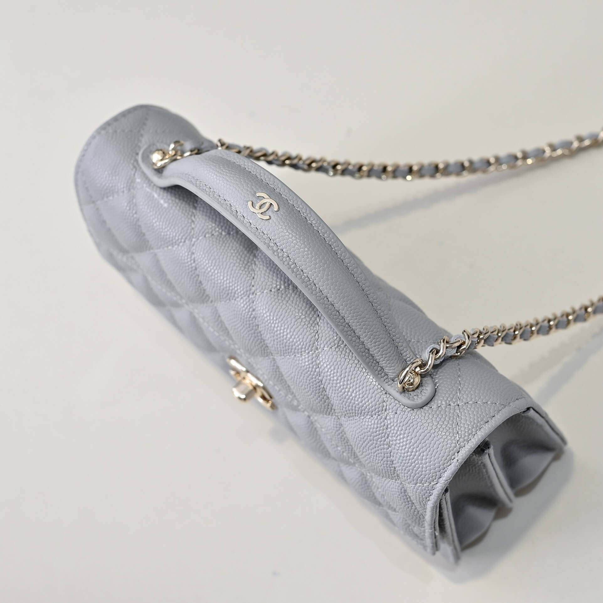 CHANEL Chain Clutch - Image 6